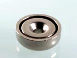 POT mgnesek sllyesztett furattal